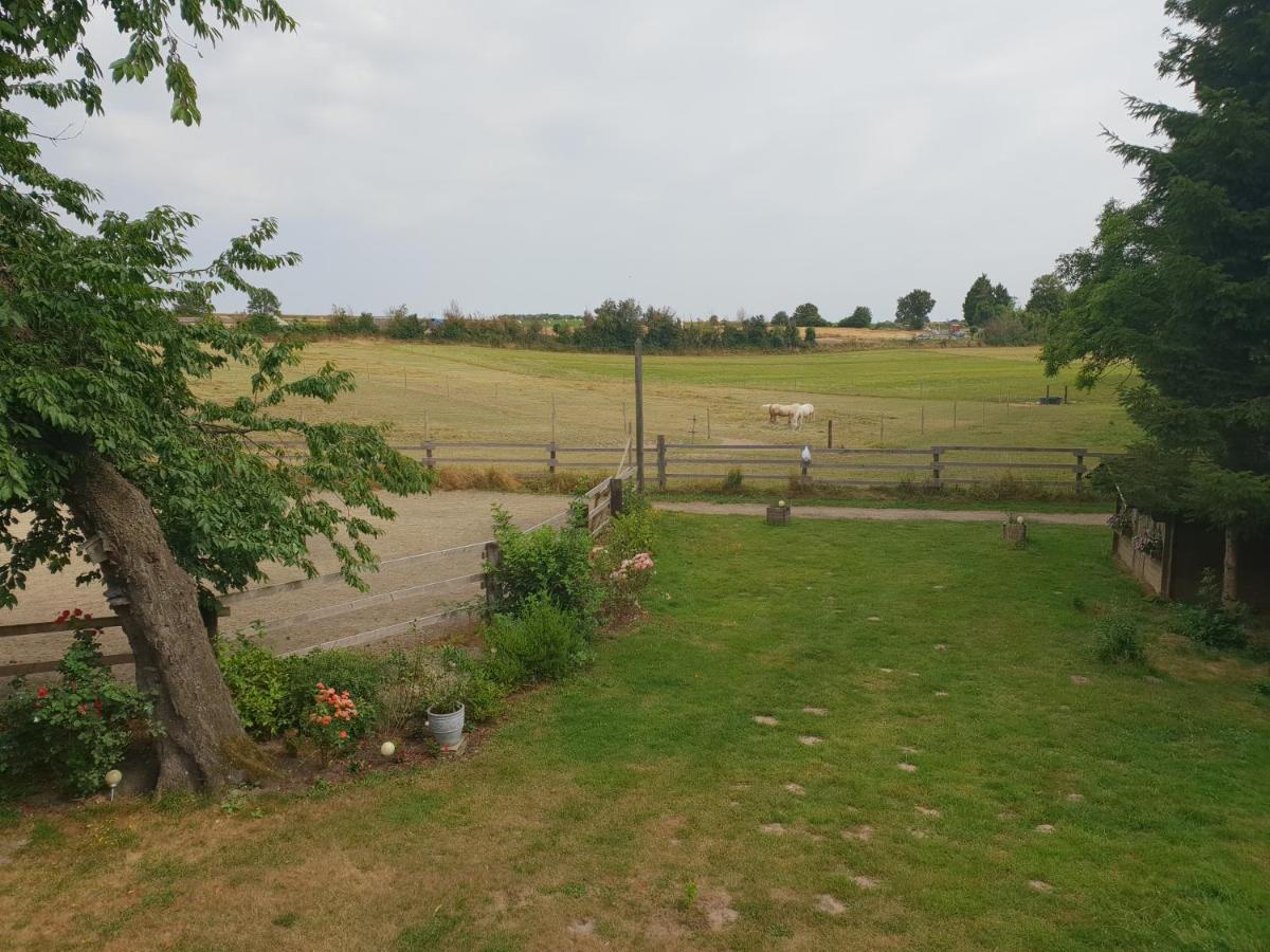 La Tilia Bed & Breakfast Saint-Riquier Екстериор снимка